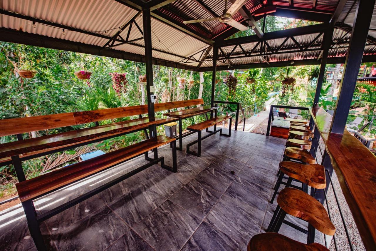 Selva Madre Eco-Sanctuary Aparthotel Cahuita Exterior foto