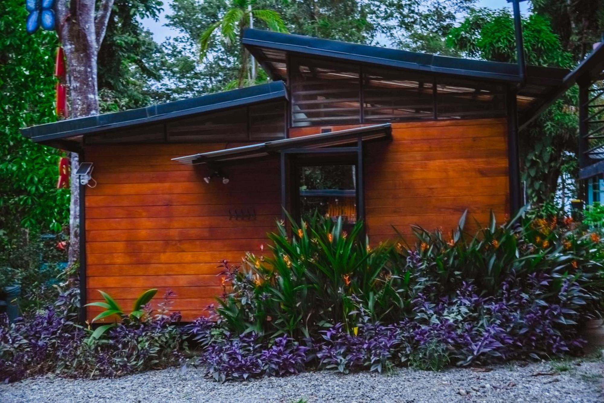 Selva Madre Eco-Sanctuary Aparthotel Cahuita Exterior foto